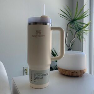 Stanley The Quencher H2.0 Flowstate Tumbler